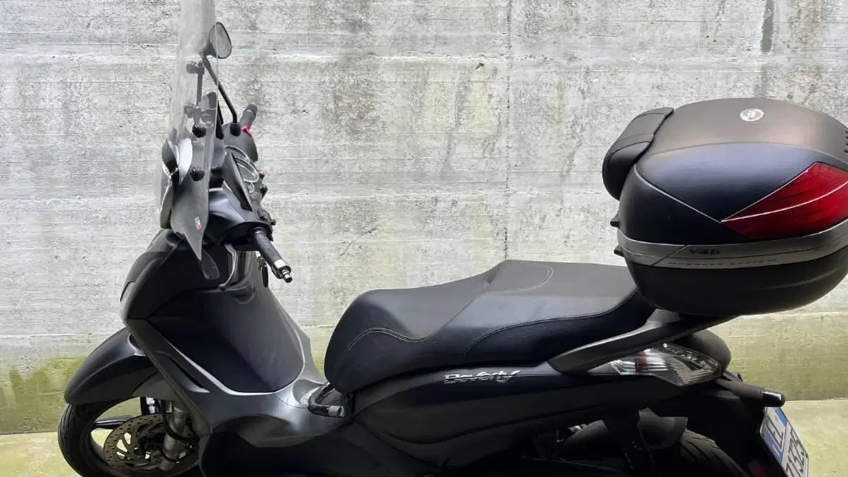 Piaggio Beverly 350 SportTouring ie ABS (2011 - 17) 