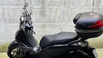 Piaggio Beverly 350 SportTouring ie ABS (2011 - 17) usata