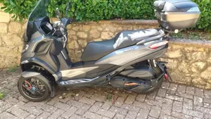 Piaggio MP3 530 Hpe Exclusive (2025 - 26)  (3)