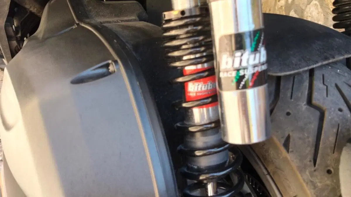 Piaggio MP3 530 Hpe Exclusive (2025 - 26)  (5)