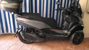 Piaggio MP3 530 Hpe Exclusive (2025 - 26)  (16)