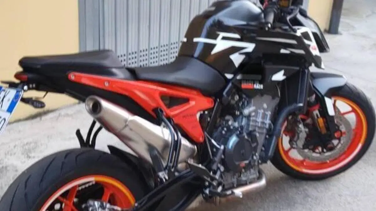 KTM 890 Duke GP (2022 - 23)  (7)