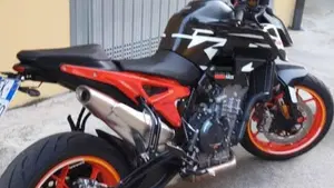 KTM 890 Duke GP (2022 - 23)  (7)