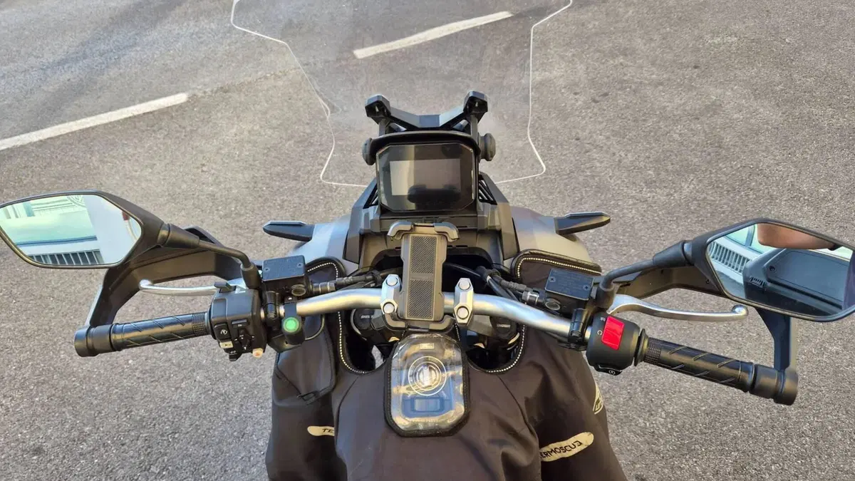 Honda ADV 350 (2022 - 24)  (10)