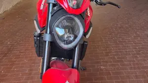Ducati Monster 937 (2021 - 25)  (5)