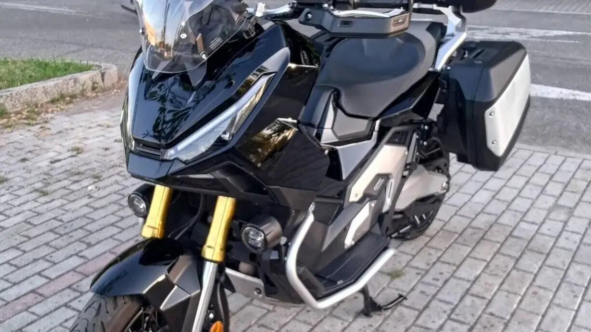 Honda X-ADV 750 Travel (2025 - 26)  (2)