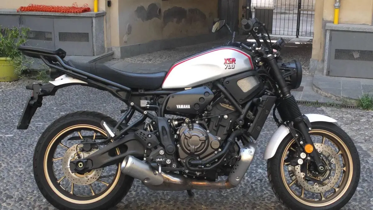 Yamaha XSR 700 XTribute (2022 - 24)  (2)