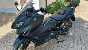 Yamaha T-Max 560 Tech Max (2022 - 24)  (5)