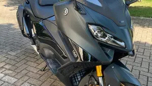 Yamaha T-Max 560 Tech Max (2022 - 24)  (6)
