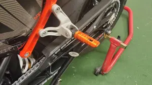 KTM 690 Duke (2016 - 19)  (19)