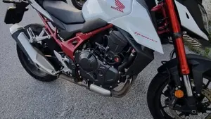 Honda CB 750 Hornet (2023 - 24)  (2)