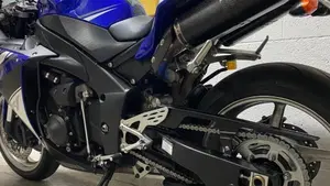Yamaha YZF R1 (2009 - 11)  (9)