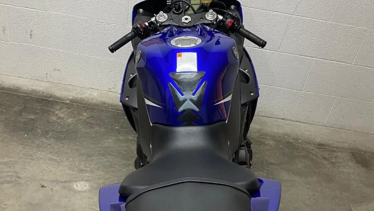 Yamaha YZF R1 (2009 - 11)  (10)
