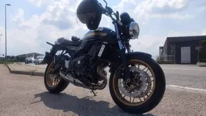Kawasaki Z 650 RS (2025 - 26)  (2)
