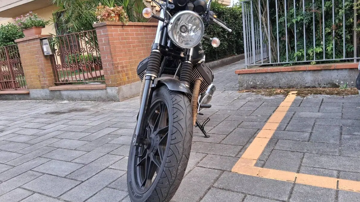 Moto Guzzi V7 Classic (2008 - 12)  (3)