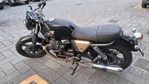 Moto Guzzi V7 Classic (2008 - 12)  (2)