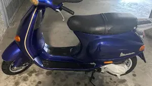 Piaggio Vespa 125 ETS 