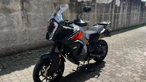 KTM 1290 Super Adventure S (2021 - 25)  (2)
