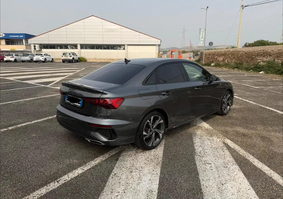 Audi A3 Sedan 35 TFSI S tronic S line edition (4)