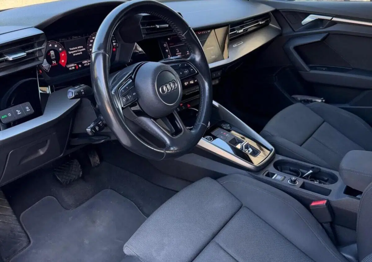 Audi A3 Sedan 35 TFSI S tronic S line edition (10)