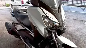 Yamaha X-Max 400 (2013 - 16) 