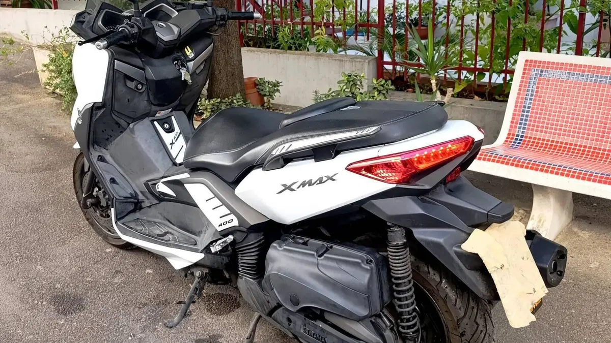 Yamaha X-Max 400 (2013 - 16)  (4)