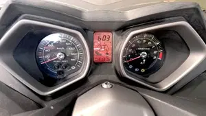 Yamaha X-Max 400 (2013 - 16)  (6)