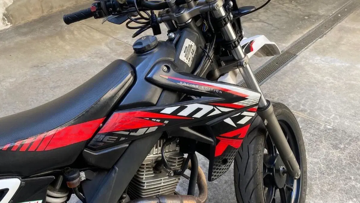 Rieju Marathon 125 Motard Pro (2017 - 20)  (2)
