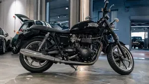 Triumph Bonneville T100 (2008 - 16)  (6)