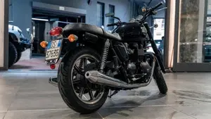 Triumph Bonneville T100 (2008 - 16)  (8)