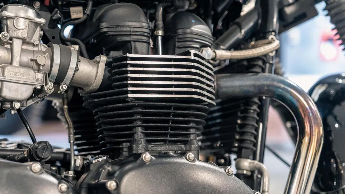 Triumph Bonneville T100 (2008 - 16)  (18)