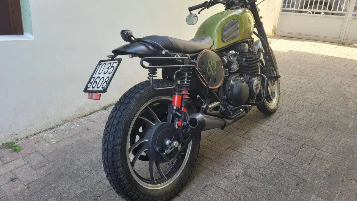 Yamaha   (2)