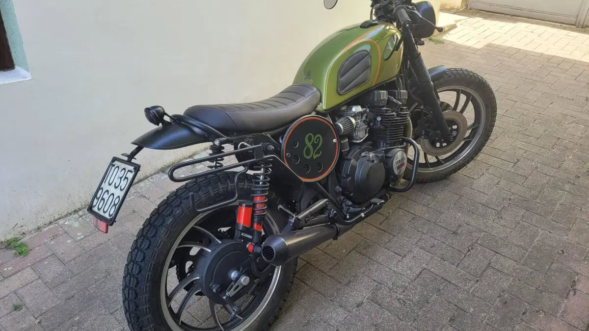 Yamaha   (6)