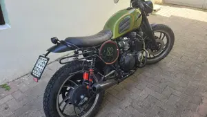 Yamaha   (6)