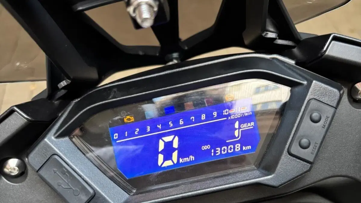 Voge 300 GY Rally (2022)  (5)