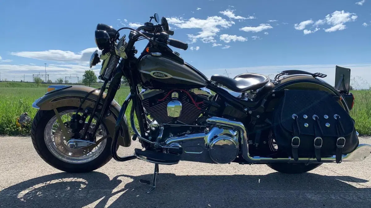 Harley-Davidson 1584 Springer Classic (2006 - 07) - FLSTSC  (6)
