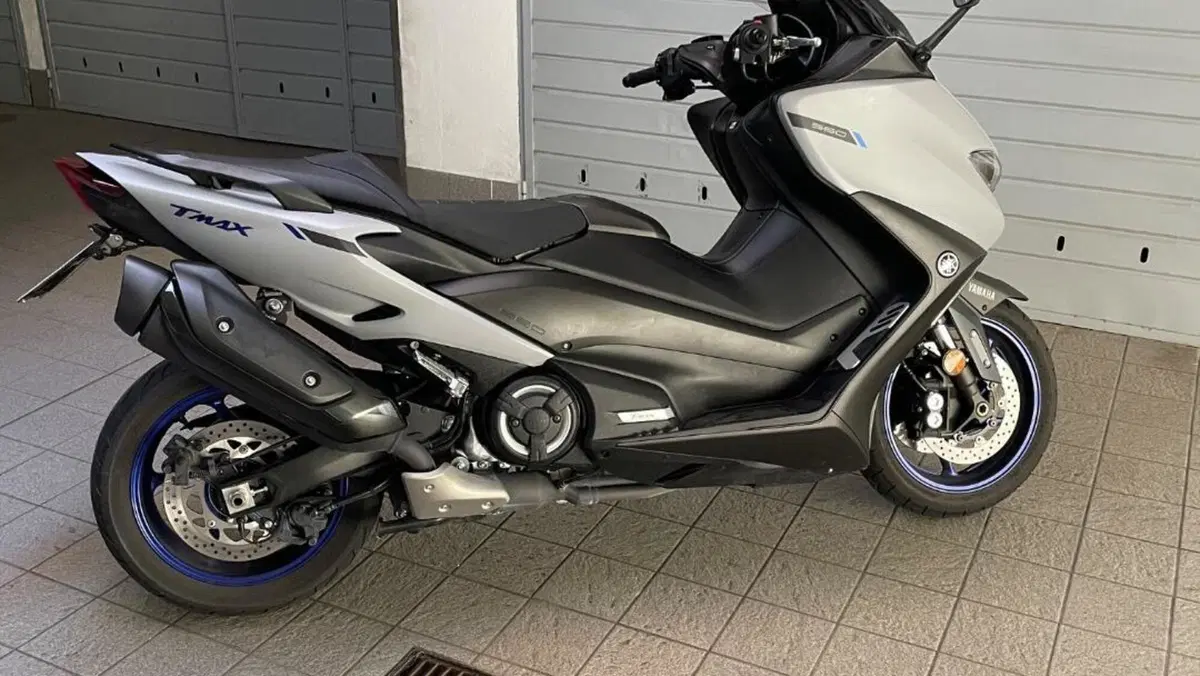 Yamaha T-Max 560 (2020 - 21)  (2)