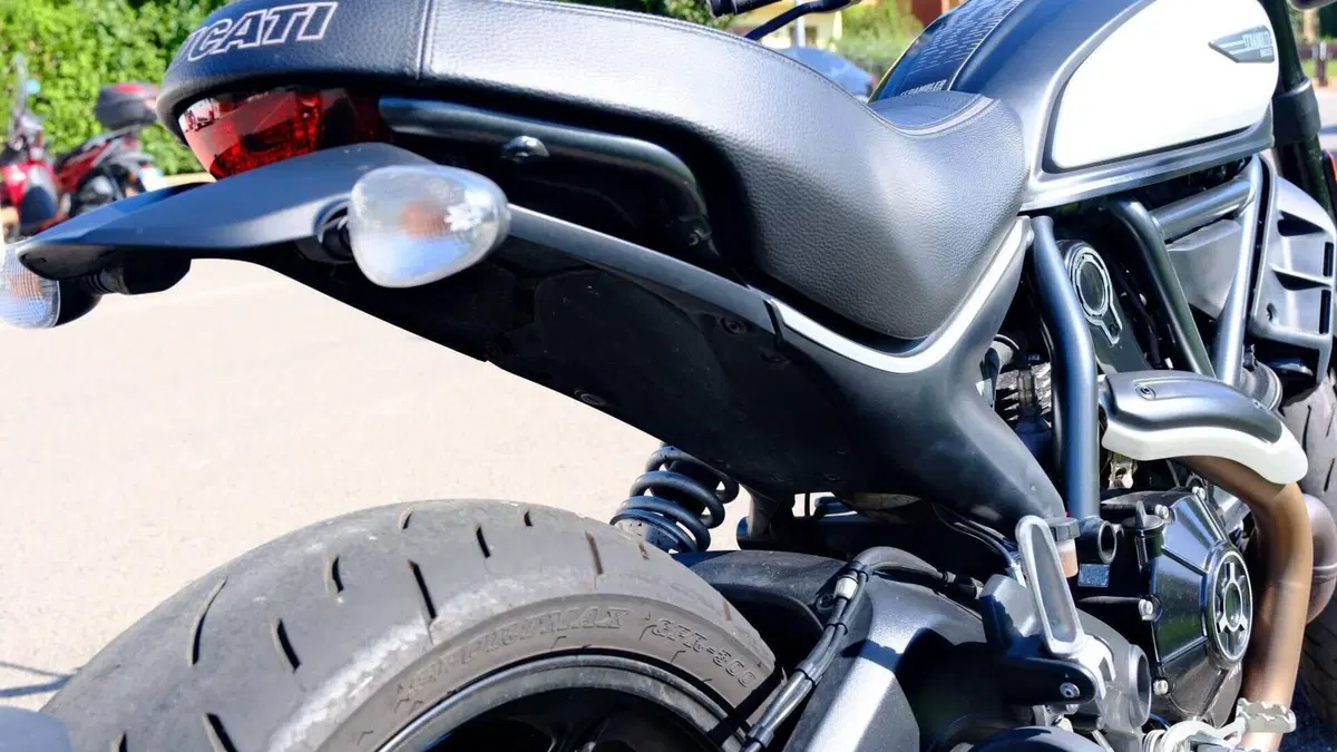 Ducati Scrambler 800 Icon Dark (2021 - 22)  (6)
