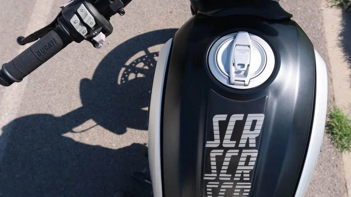 Ducati Scrambler 800 Icon Dark (2021 - 22)  (9)