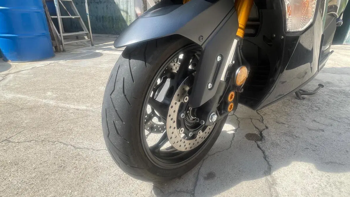 Yamaha T-Max 530 SX (2017 - 19)  (6)