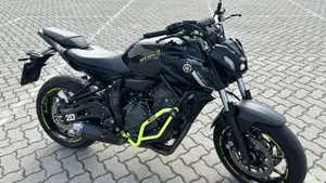 Yamaha MT-07 Pure (2023 - 25)  (8)