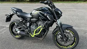 Yamaha MT-07 Pure (2023 - 25)  (10)