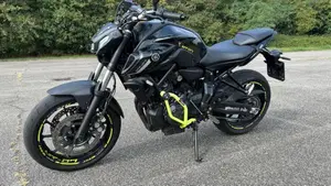 Yamaha MT-07 Pure (2023 - 25)  (12)