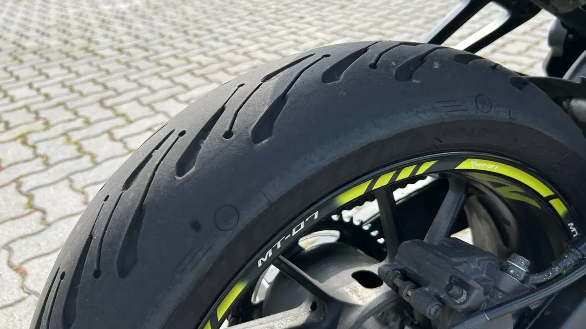 Yamaha MT-07 Pure (2023 - 25)  (14)