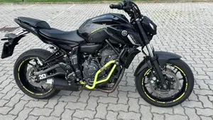 Yamaha MT-07 Pure (2023 - 25) 