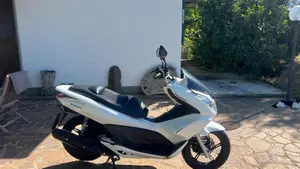 Honda PCX 125 (2014 - 16)  (2)