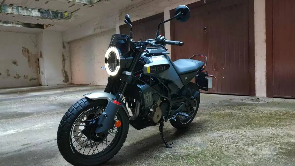 Husqvarna Svartpilen 401 (2024 - 26) 