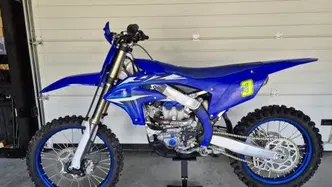 Yamaha YZ 250 F (2026) usata