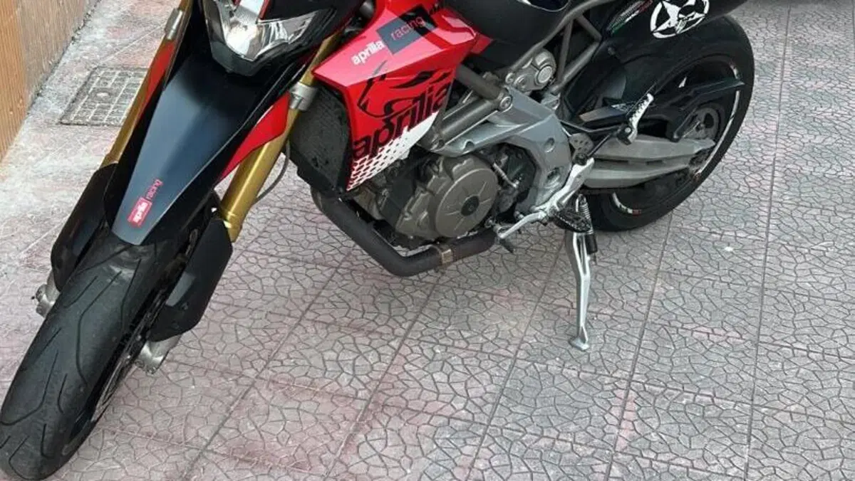 Aprilia Dorsoduro 750 (2009 - 14)  (3)