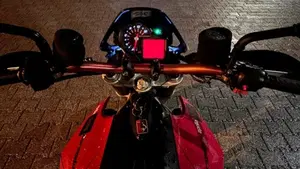 Aprilia Dorsoduro 750 (2009 - 14)  (5)